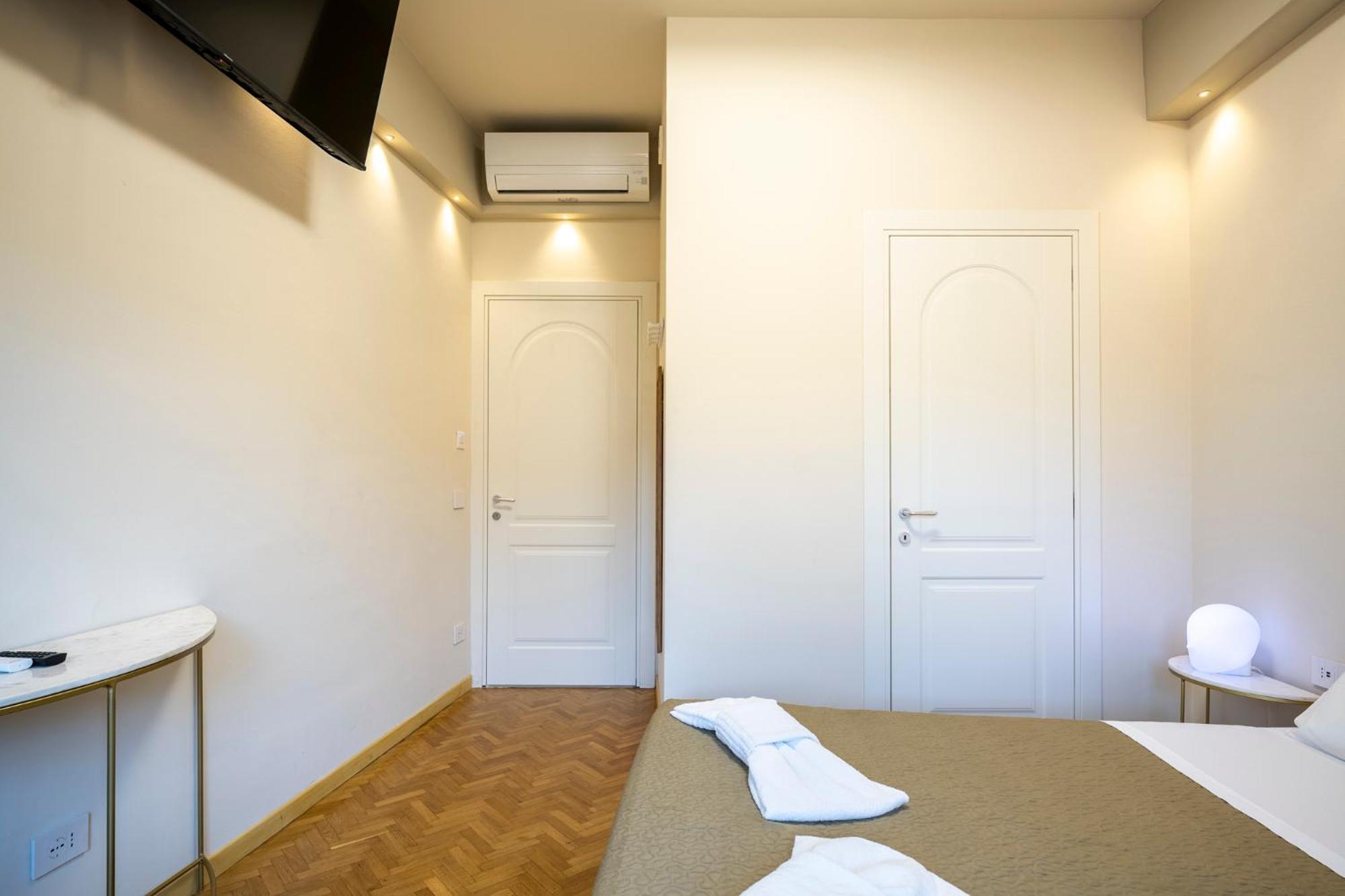 Duomo - Camere Matrimoniali Con Bagno Privato Флоренция Екстериор снимка